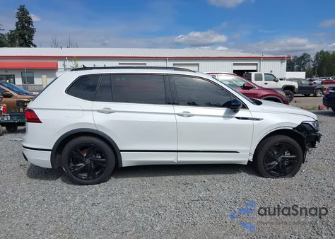 2024 Volkswagen Tiguan 2.0T Se R-Line Black z USA, uszkodzony, nr VIN 3VV8B7AX7RM202198